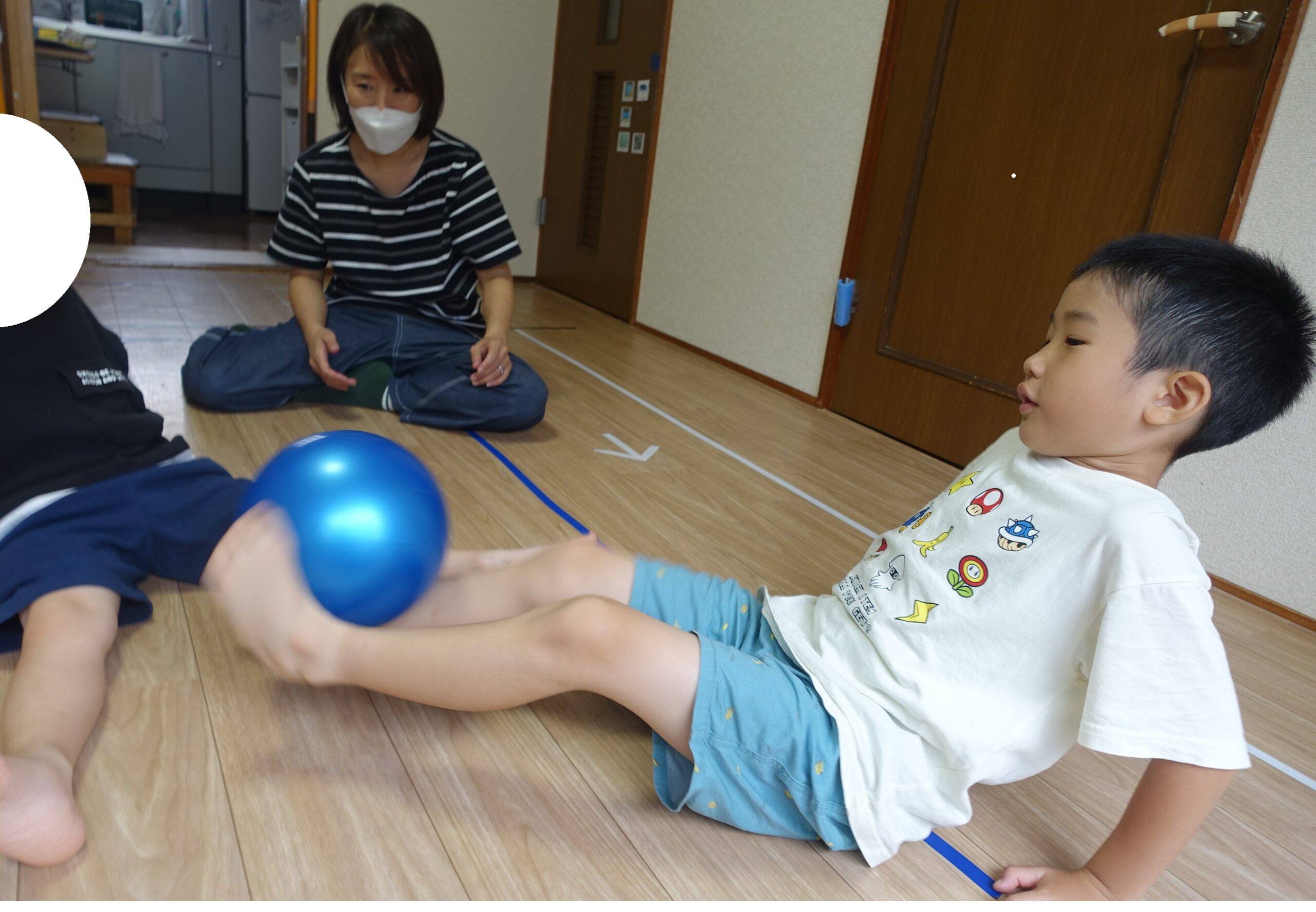 ここあーる：運動「ボール運び」🎵