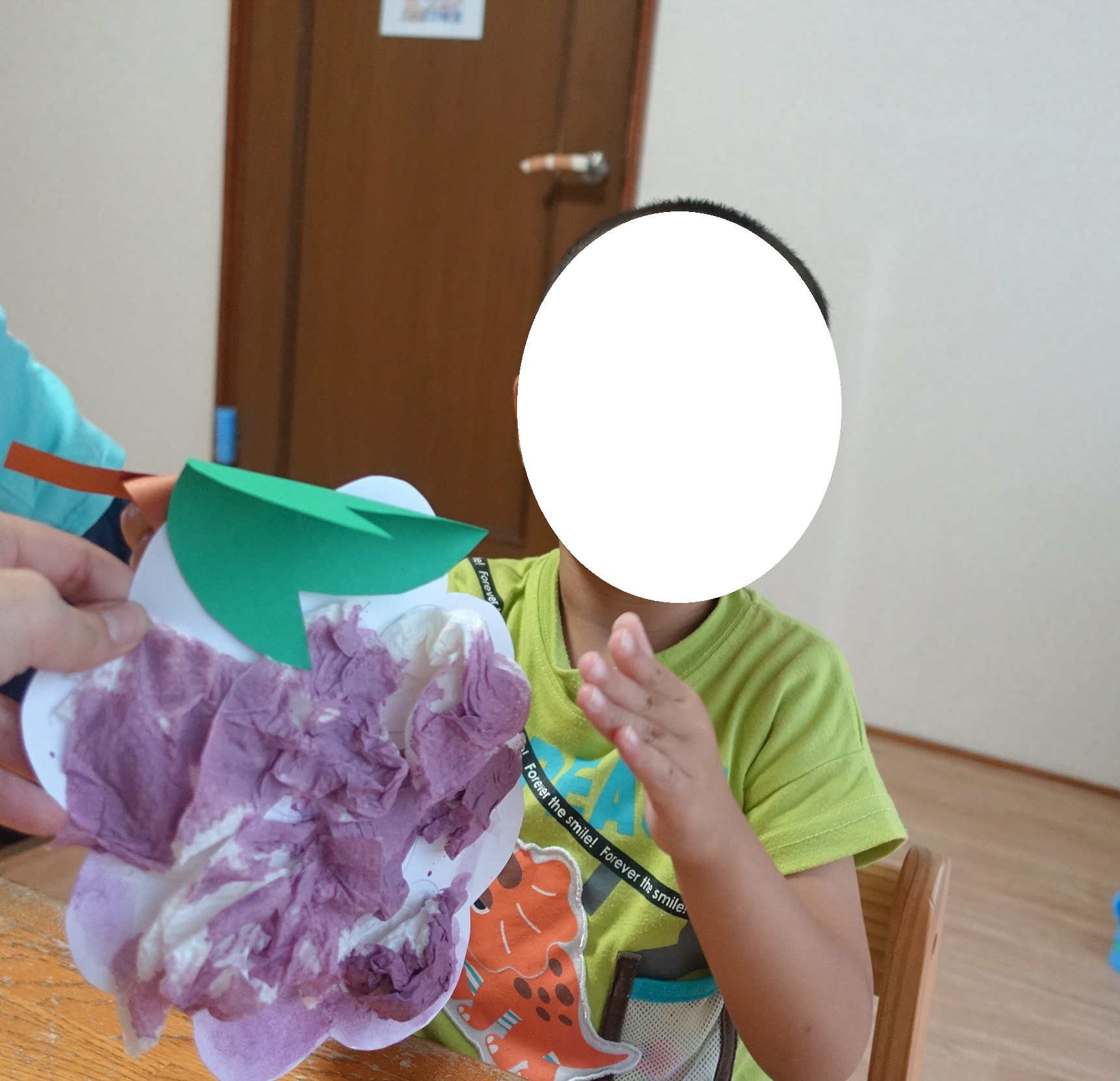 ここあーる：壁面製作「ぶどう🍇」