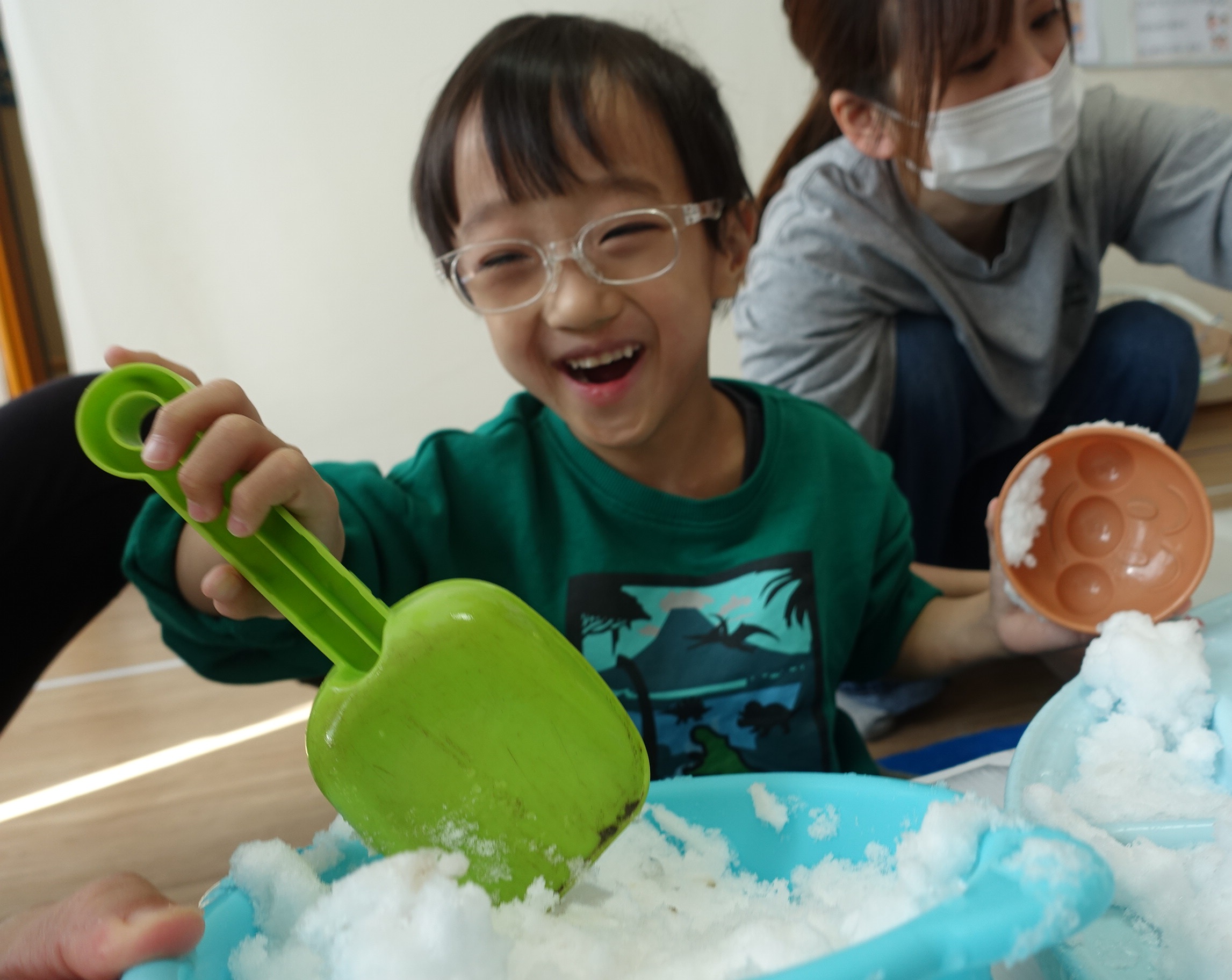 ぺんぎんくらす🐧「雪遊び⛄」