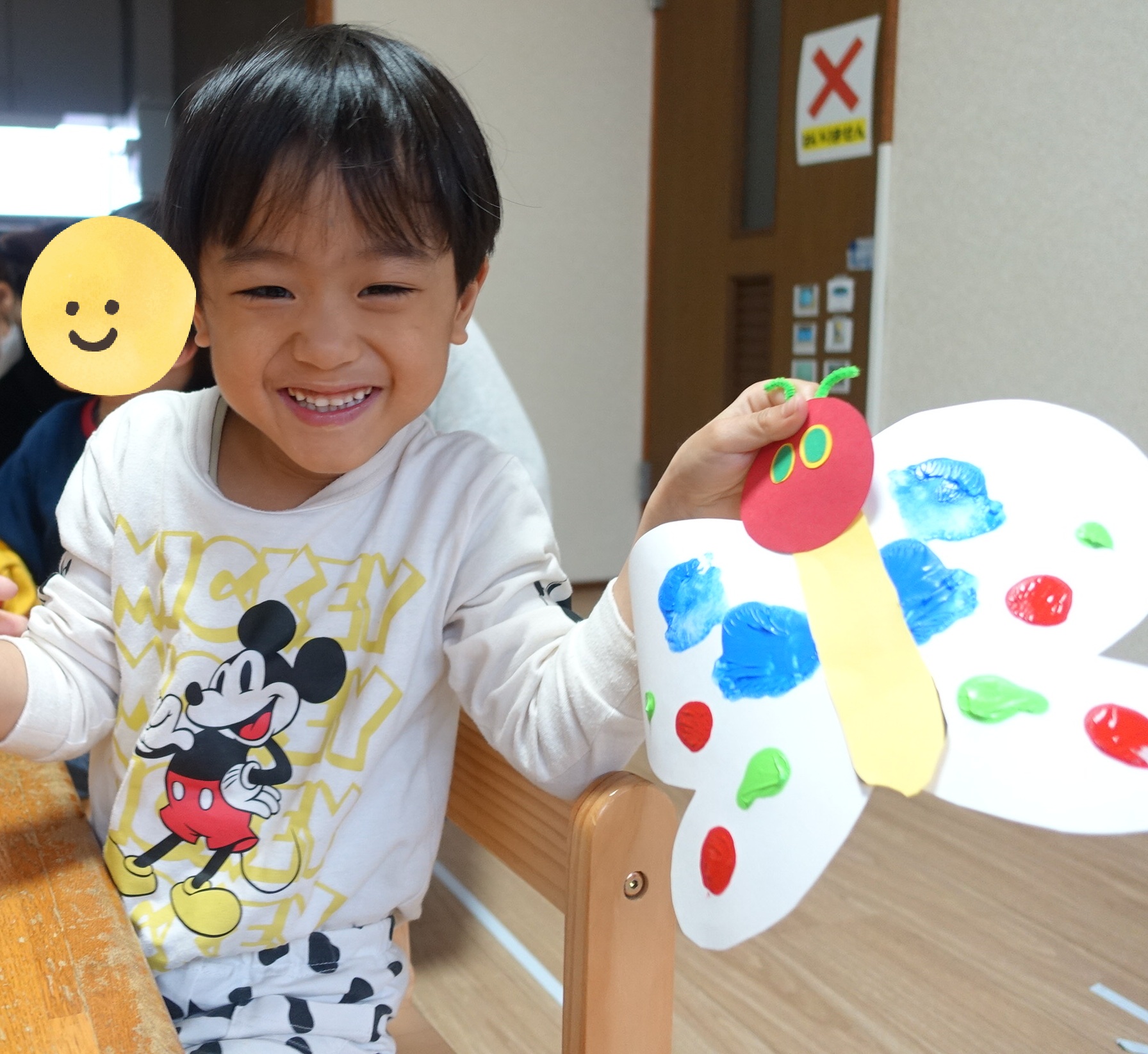 ぺんぎん・らいおんくらす🐧🦁「壁面製作：ちょうちょ」