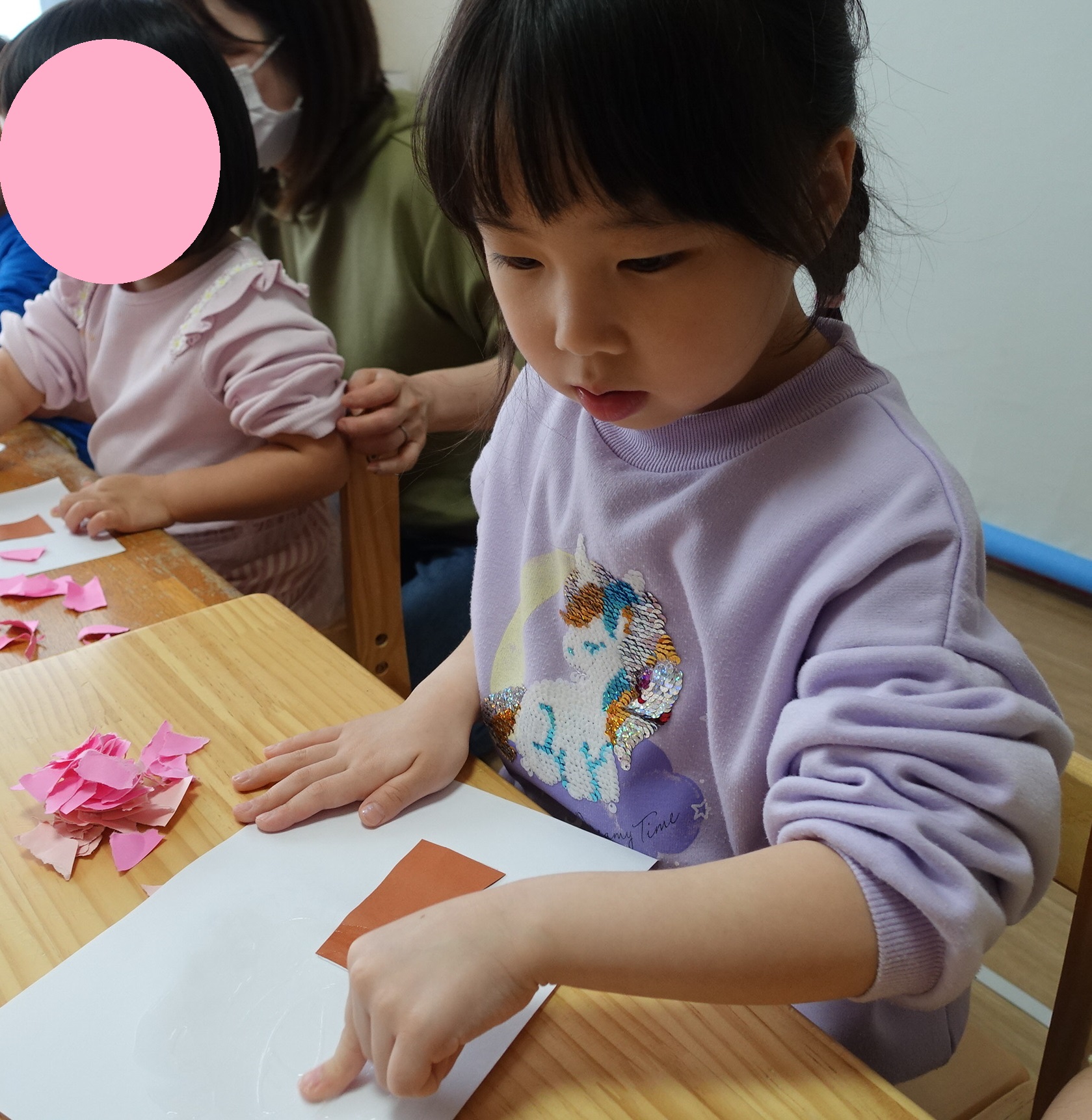 ぺんぎん・らいおんくらす🐧🦁　「壁面製作：さくら」