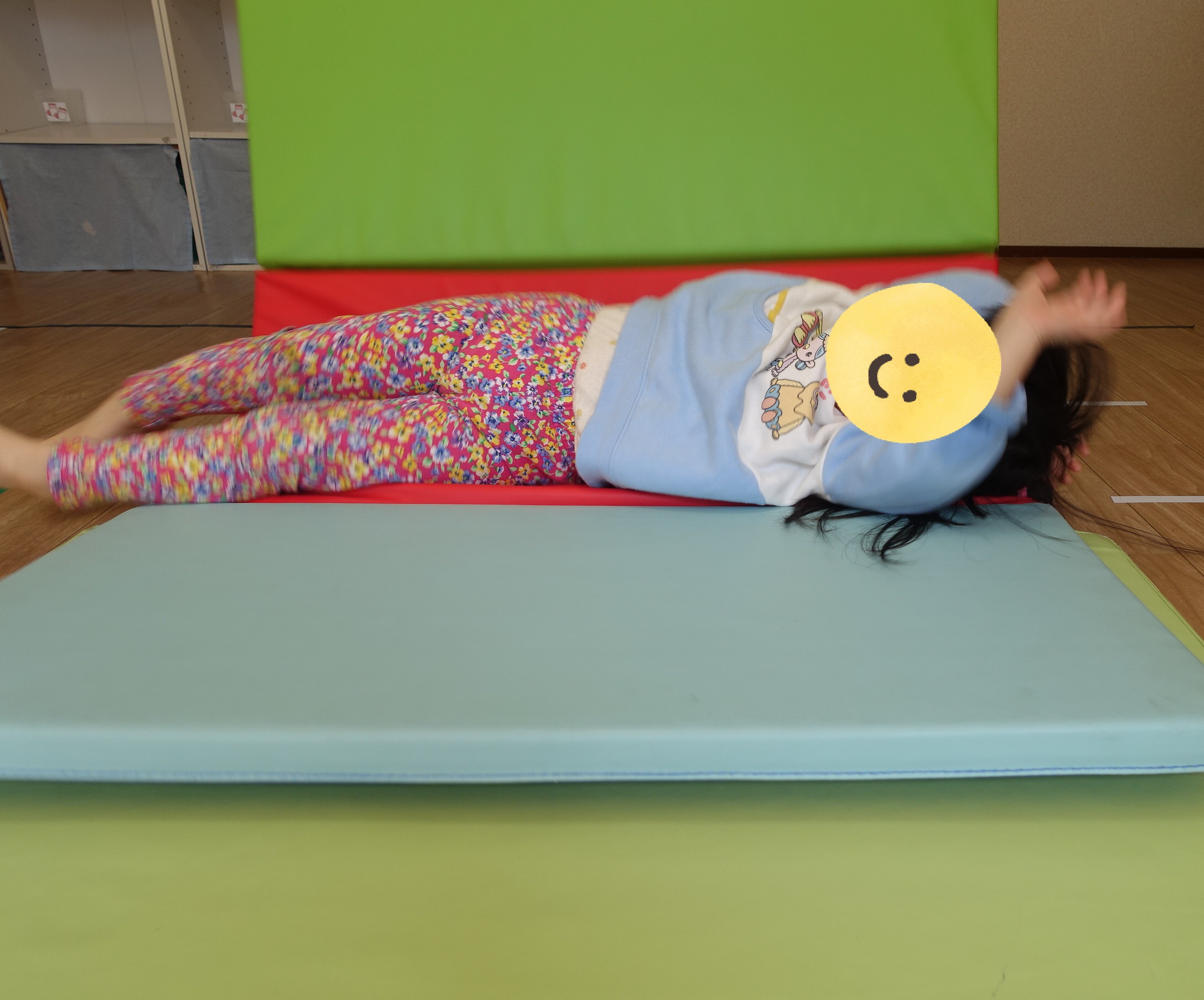 ぺんぎんくらす🐧「運動：コロコロ遊び」