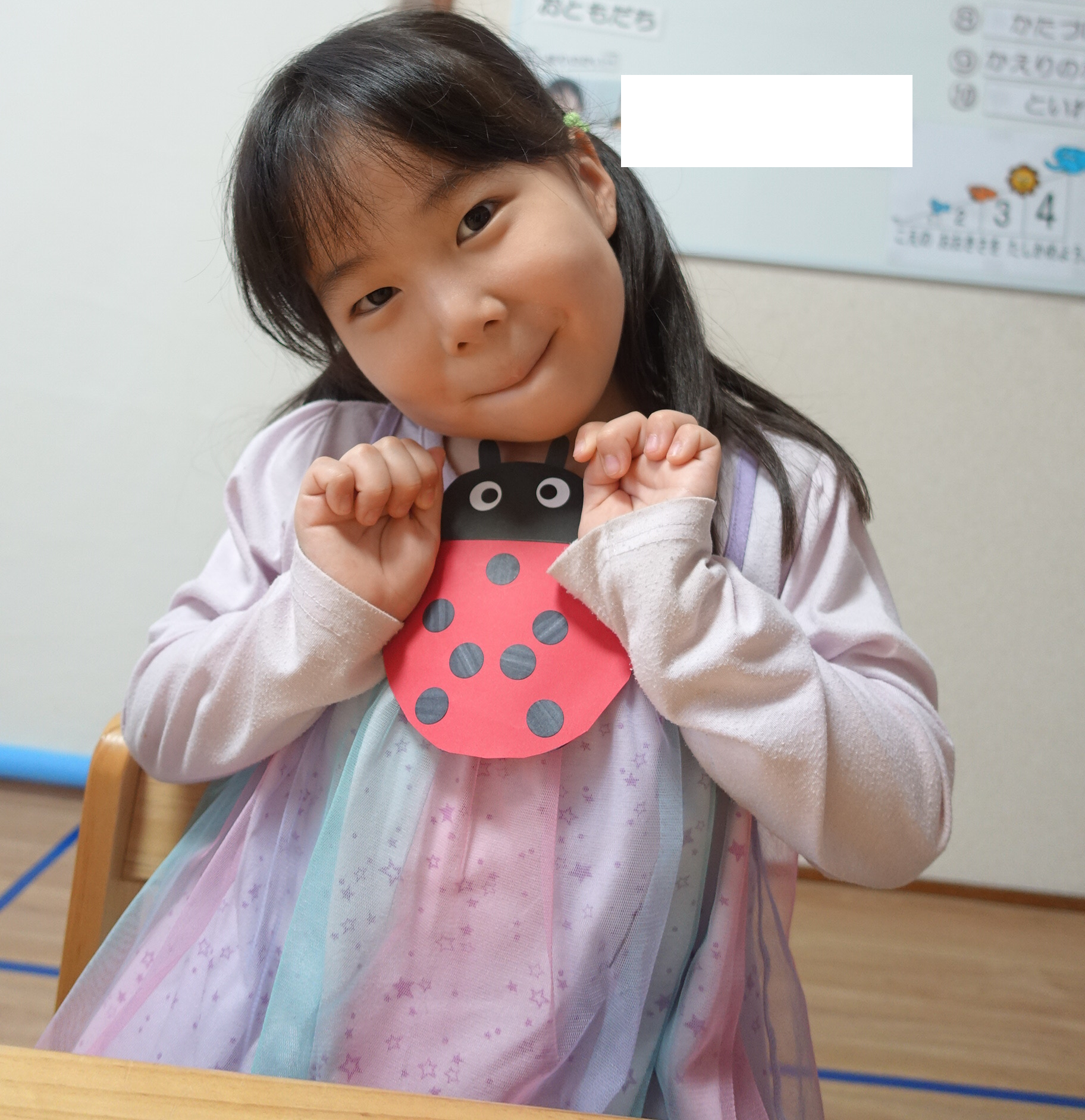 ぺんぎん・らいおんくらす🐧🦁　「壁面製作：てんとう虫🐞」
