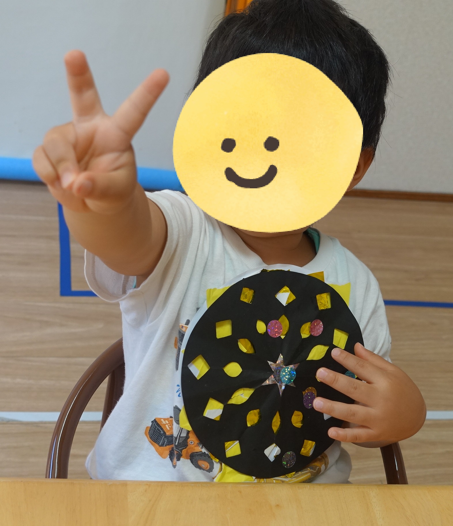 ぺんぎん・らいおんくらす🐧🦁「壁面製作：花火🎆」