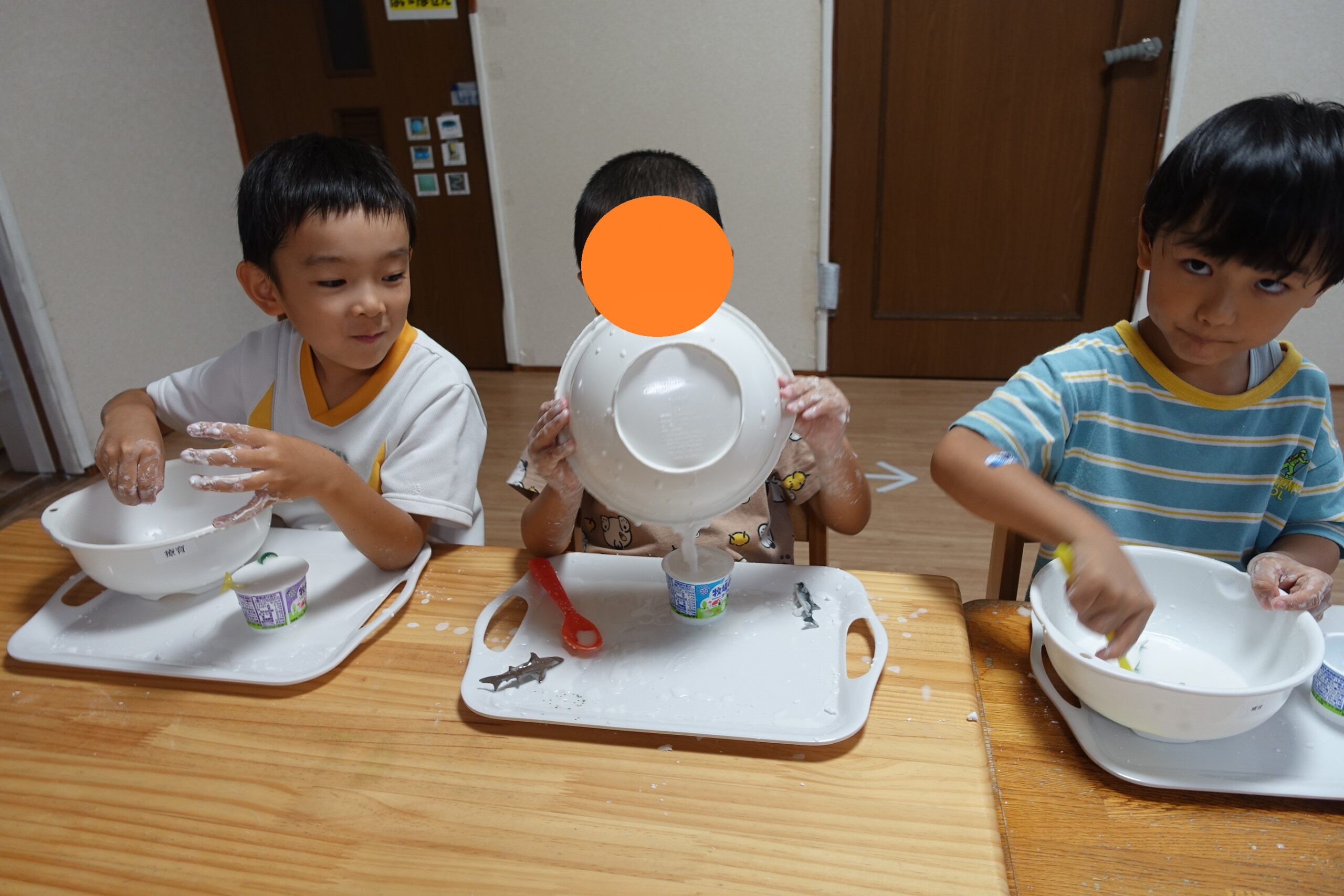 らいおんくらす🦁：「片栗粉粘土」