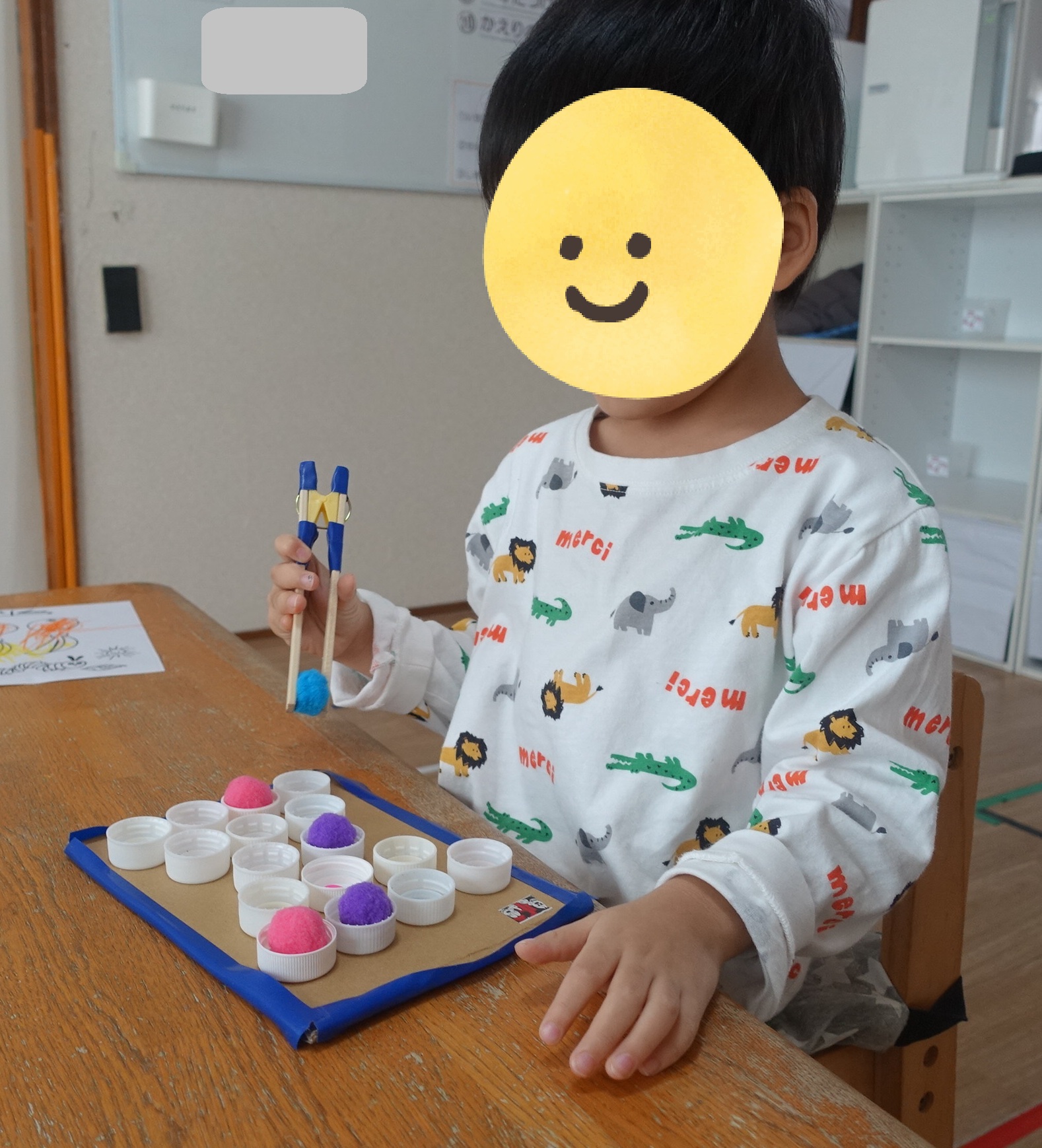 ぺんぎんくらす🐧「指先遊び🖍」